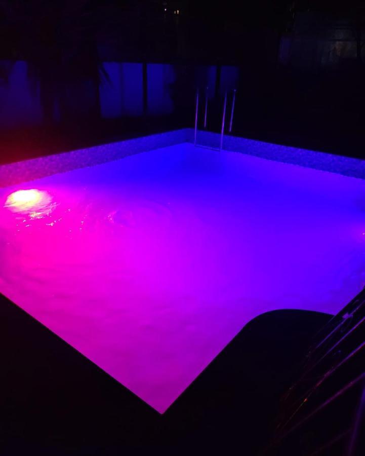 The Perfect Stays- Lal Mahal Villa With Disco Pool Lonavala Eksteriør bilde