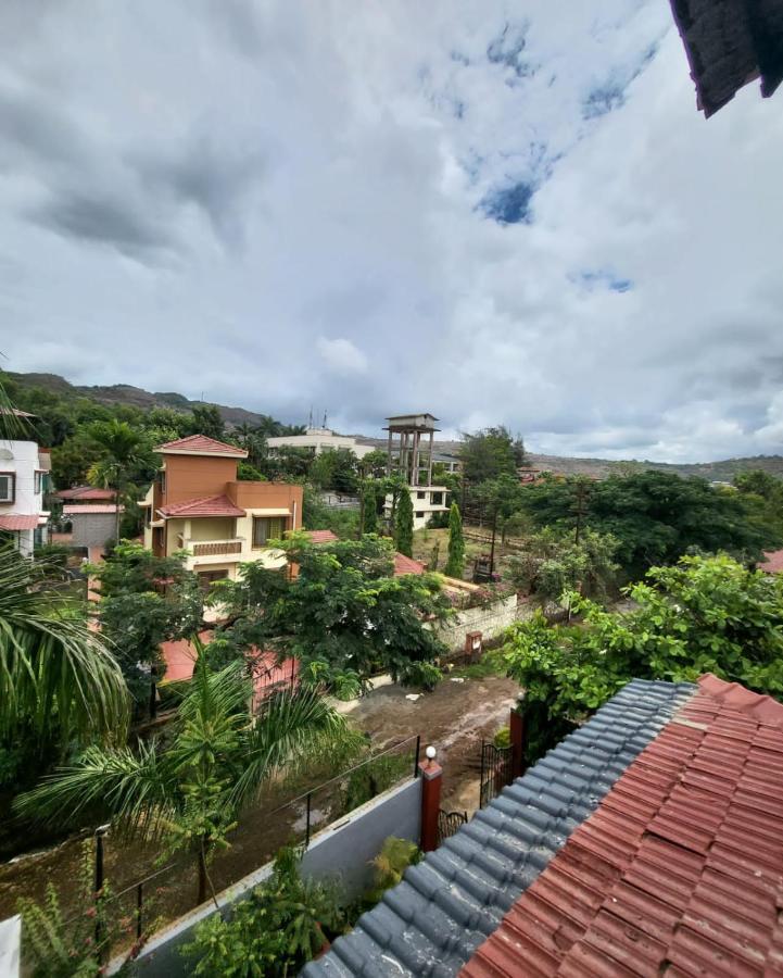 The Perfect Stays- Lal Mahal Villa With Disco Pool Lonavala Eksteriør bilde