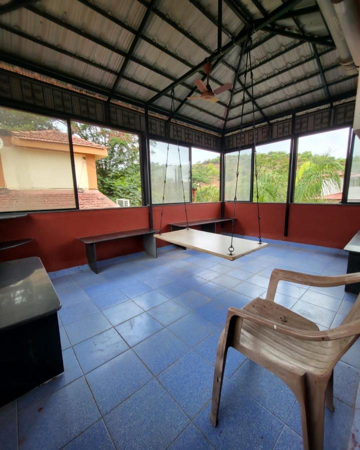 The Perfect Stays- Lal Mahal Villa With Disco Pool Lonavala Eksteriør bilde